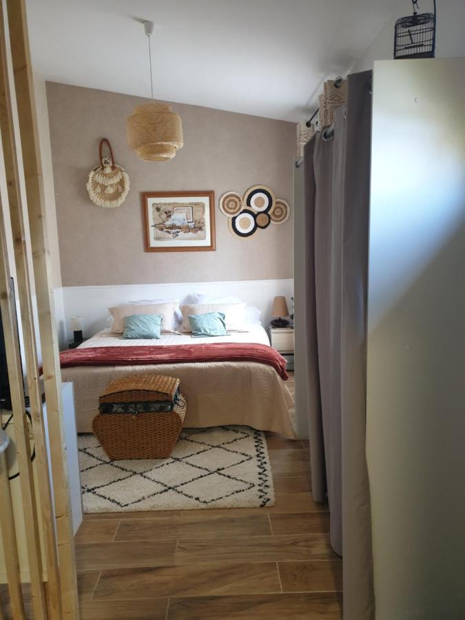 Appartamento Studio A 15 Mn De Disneyland Paris Bouleurs Esterno foto